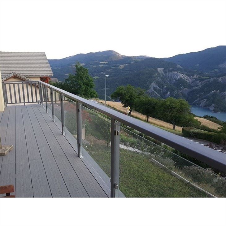 Waterproof Plastic Decking