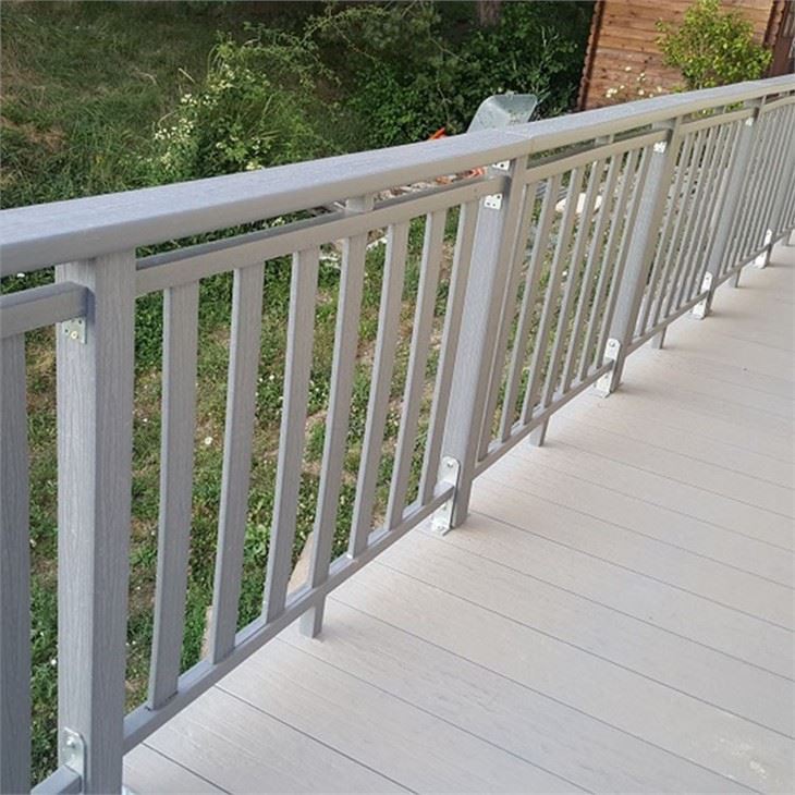 Waterproof Plastic Decking